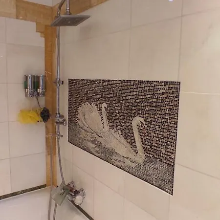 בית אירוח Weltoffenes Privates Gaestezimmer Bei Lgbtq Freundlichen Gastgeber Der Mit In Der Lebt ברלין