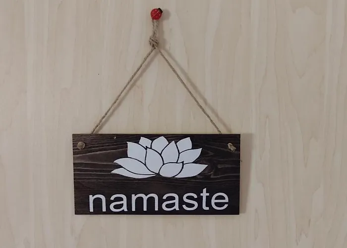 Weltoffenes Privates Gaestezimmer Bei Lgbtq Freundlichen Gastgeber Der Mit In Der Lebt 民宿 柏林