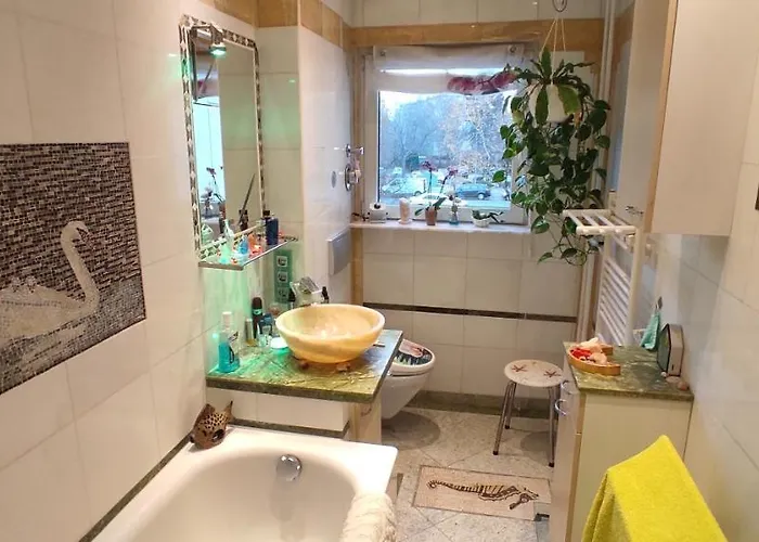 Weltoffenes Privates Gaestezimmer Bei Lgbtq Freundlichen Gastgeber Der Mit In Der Lebt Ubytování v soukromí Berlín