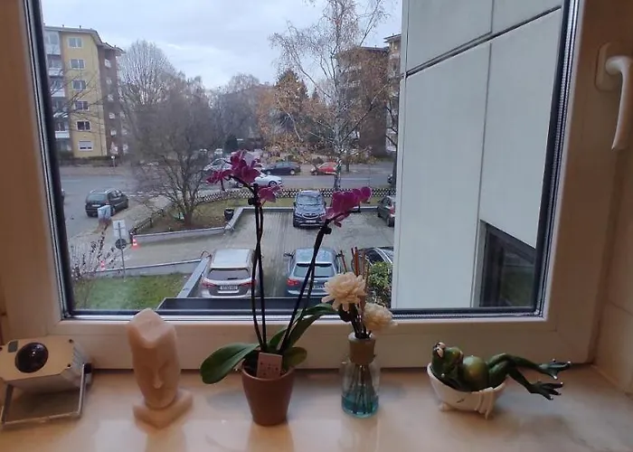 Weltoffenes Privates Gaestezimmer Bei Lgbtq Freundlichen Gastgeber Der Mit In Der Lebt Ubytování v soukromí *