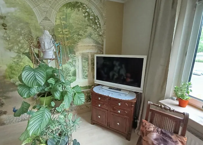 Weltoffenes Privates Gaestezimmer Bei Lgbtq Freundlichen Gastgeber Der Mit In Der Lebt Accommodatie bij particulieren *